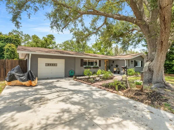 3521 Prudence Dr, Sarasota, FL 34235