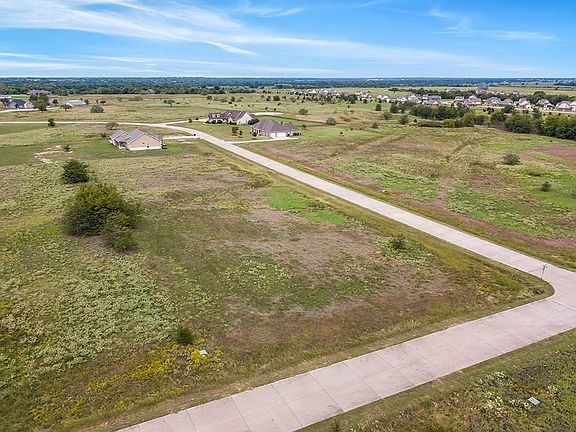5th image of 1099 Tawakoni Ln