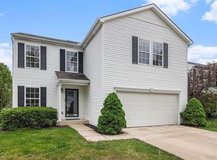 2868 W Fork River Dr, Fowlerville, MI