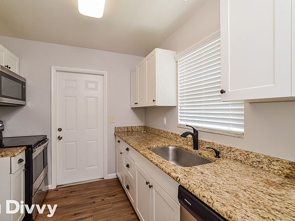 5th image of 937 Shorecrest Ave