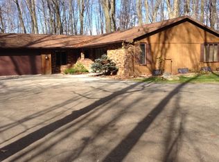 672 Winding Trl, Oneida, WI 54155