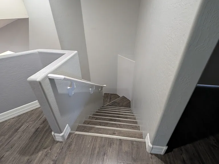 1831 S 105th Dr — Photo 17