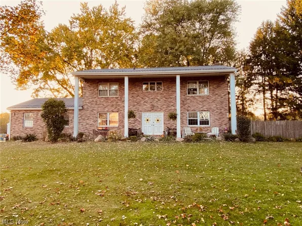 48975 State Route 14, New Waterford, OH 44445