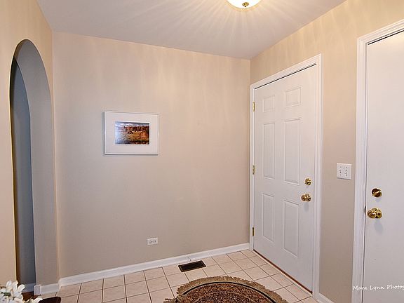 2nd image of 3074 Renard Ln
