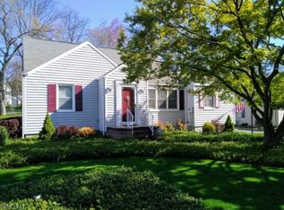 28 Malapardis Rd, Morris Plains, NJ 07950