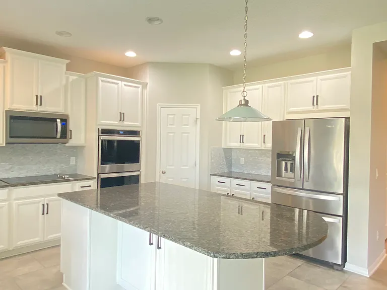 698 Bay Bridge Cir — Photo 12