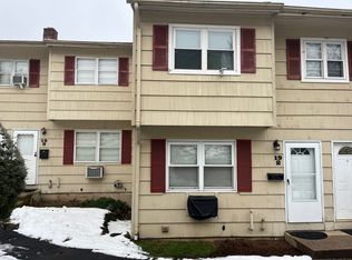 19 Coach Cir UNIT 2, Naugatuck, CT 06770