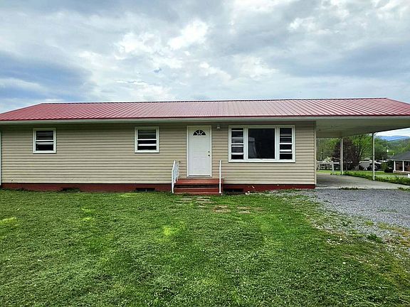 3rd image of 2704 6th Ave E