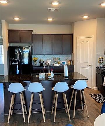 4th image of 436 W Lake Dr