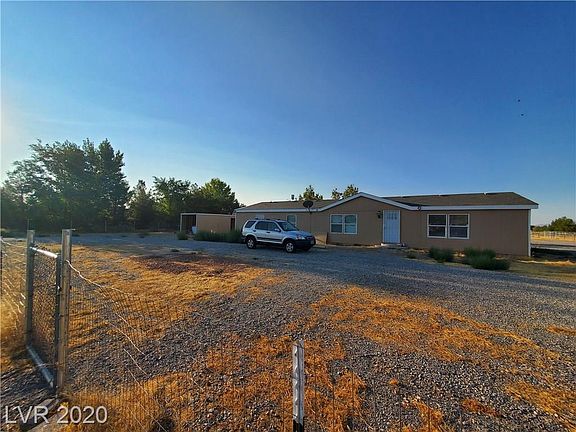 2nd image of 2261 Carson St