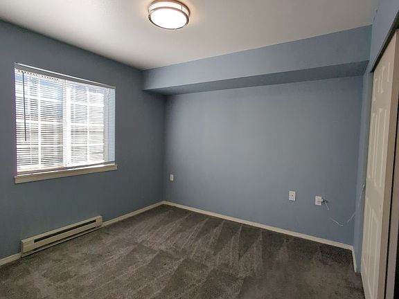 5th image of 2711 W Maplewood Ave APT 106