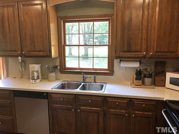 5th image of 9024 Bahama Woods Ln
