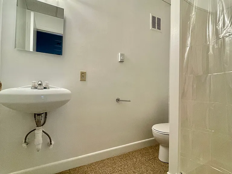 854 Beacon St #14 — Photo 4