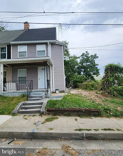 523 Wellesley St Photo 1