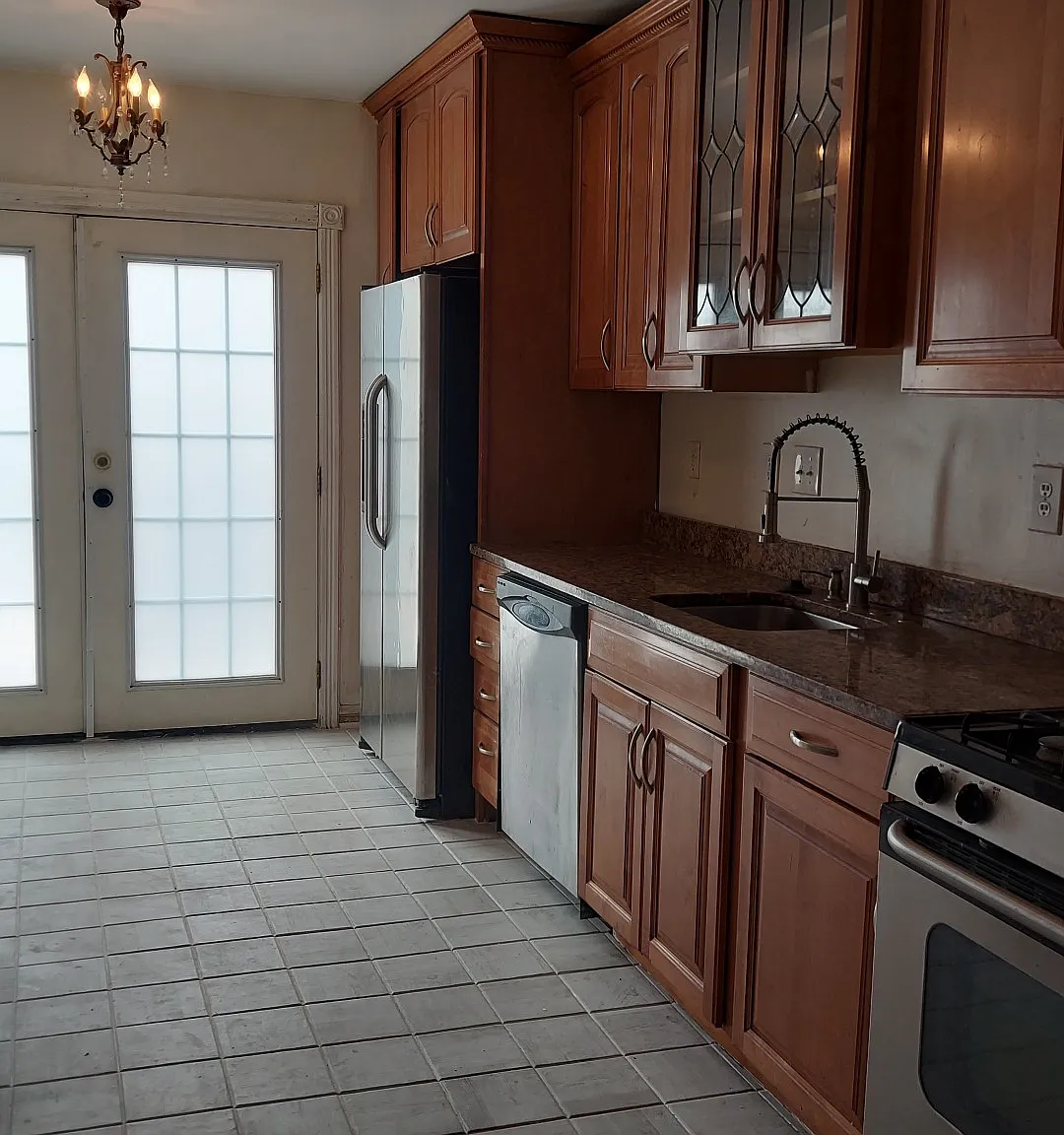3 bed, 1200 sqft, $3,750 — Photo 1