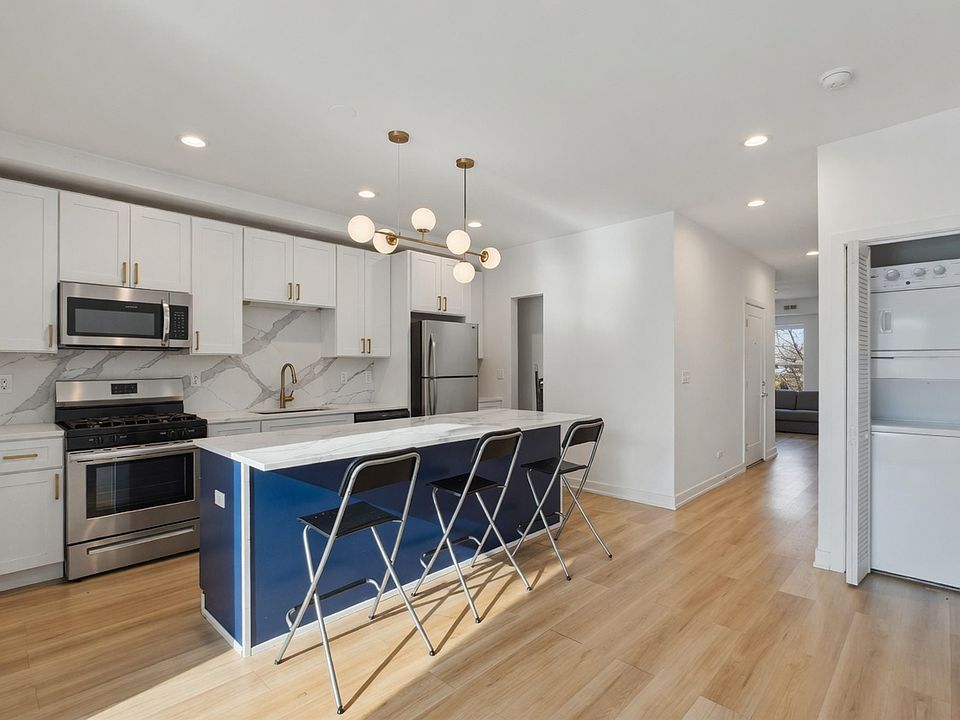 1st image of 4939 N Saint Louis Ave #3