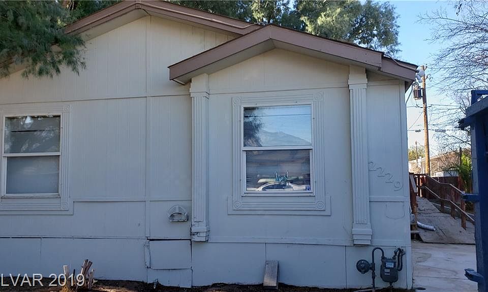 2nd image of 2229 Glenwood Ln