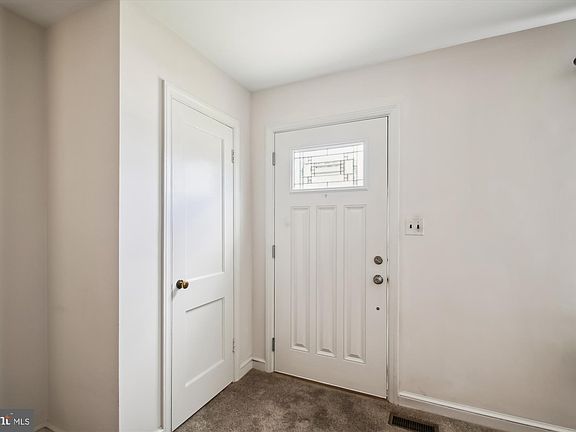 5th image of 1204 Grant St