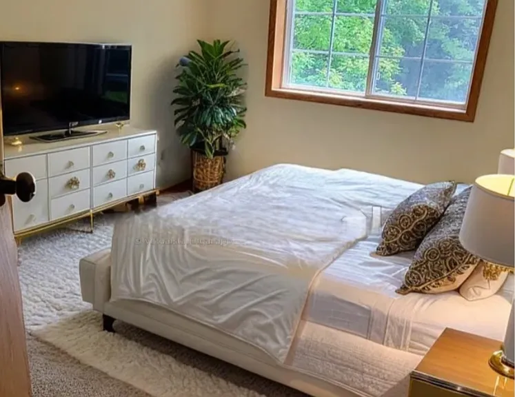 1055 S Fillmore Cir NE — Photo 17