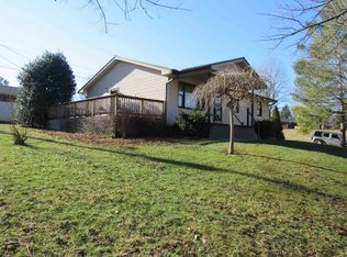 1025 Rayburn St, Olive Hill, KY 41164