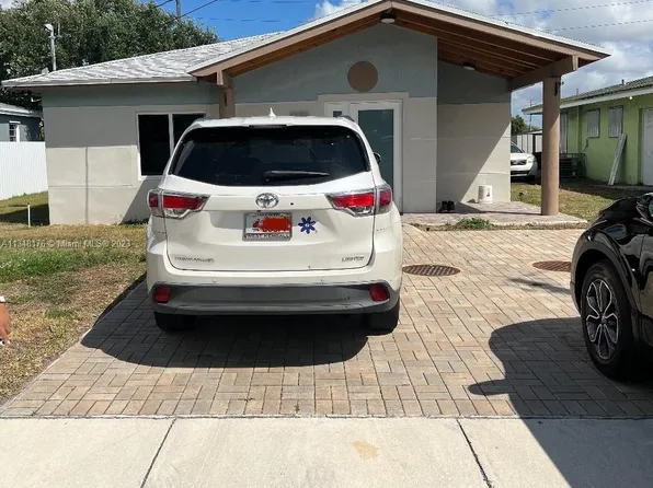 1935 NW 155th St, Miami Gardens, FL 33054