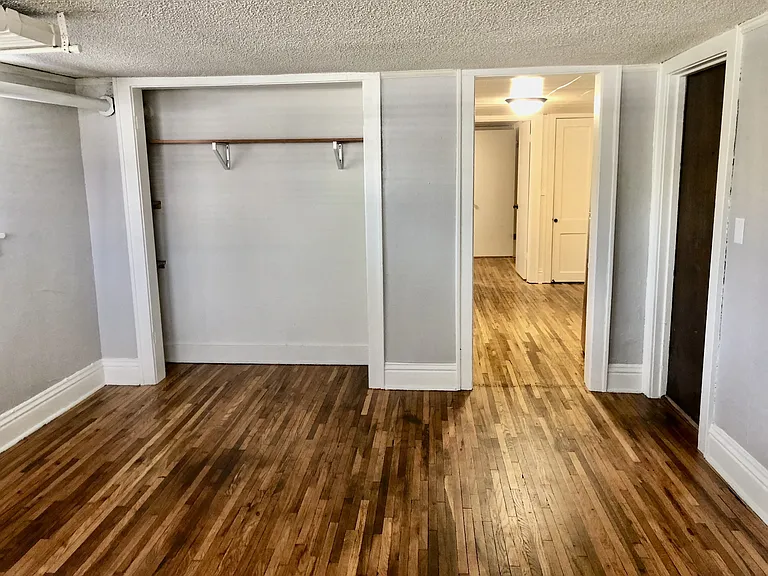 Portland Flats — Photo 32