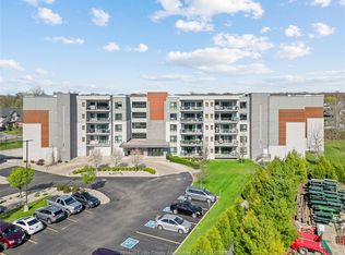 250 Manning Rd #402, Tecumseh, ON N8N 0E5