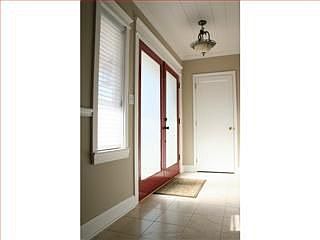 3rd image of 391 Balsam Ave