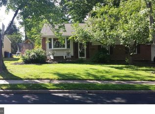 474 Acorn Dr, Warminster, PA 18974