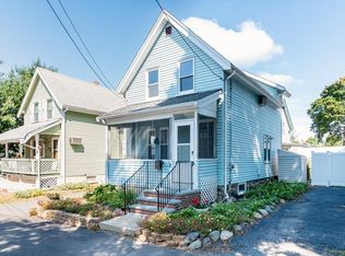 2 Crescent Ct, Melrose, MA 02176