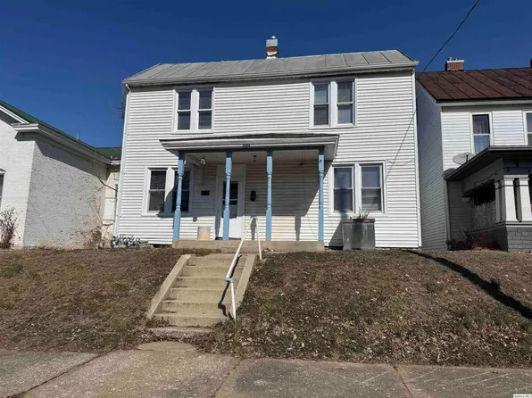 605 Adams St, Quincy, IL 62301