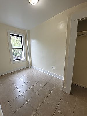 4th image of 590 Parkside Ave #10