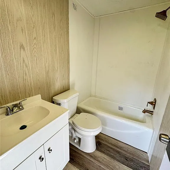 716 S 16th St — Photo 24