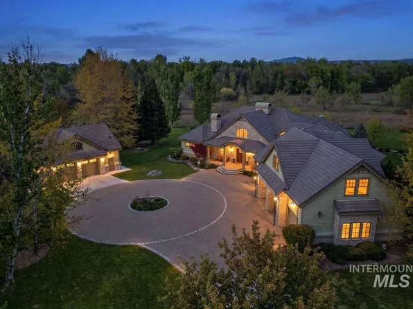 8177 N Stonebriar Ln, Meridian, ID 83646