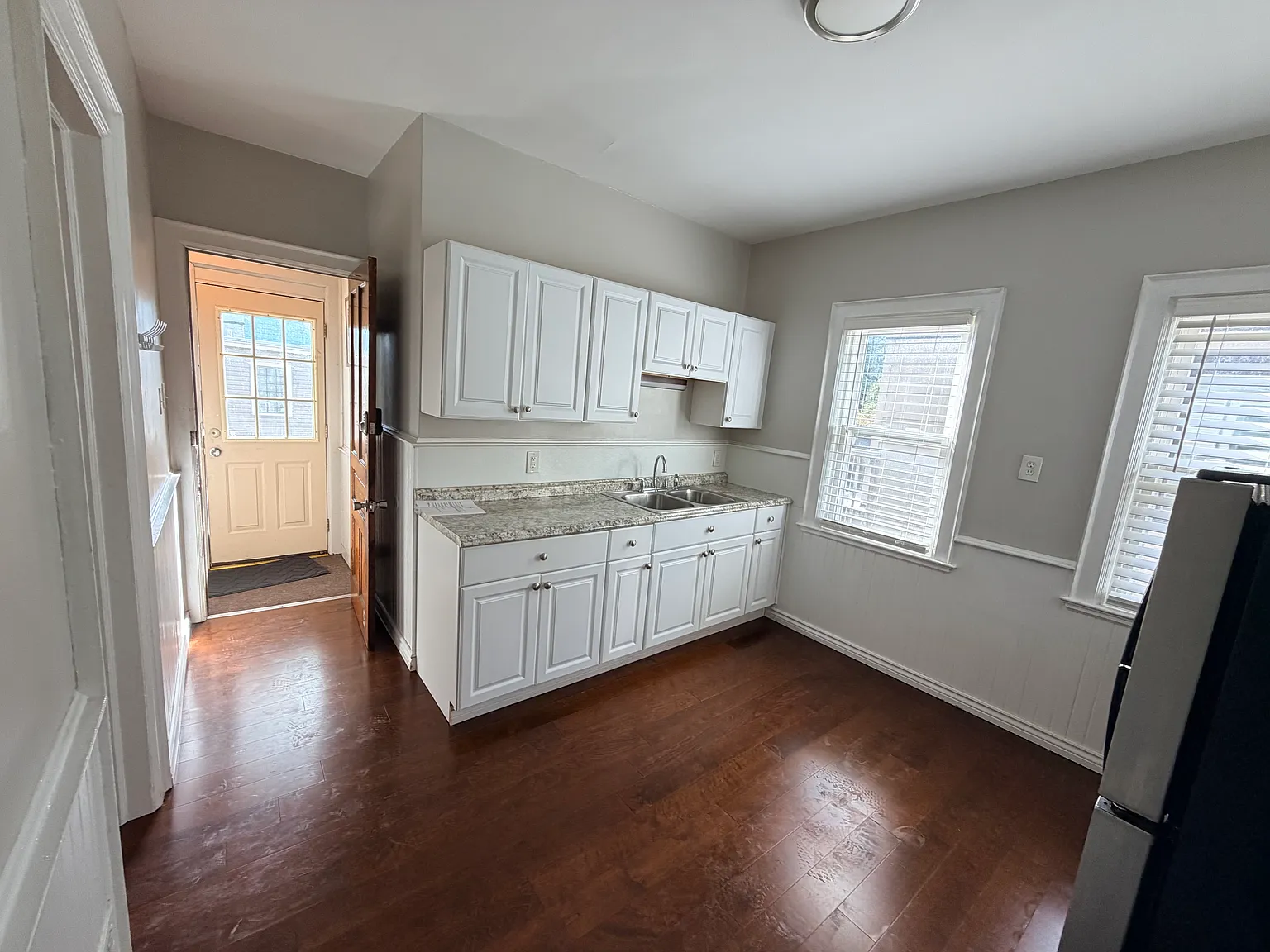 2 bed, 1400 sqft, $1,400 — Photo 4