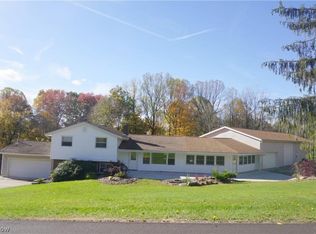 2 Pawnee Trl, Malvern, OH