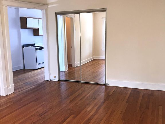 3rd image of 4601 N Claremont Ave APT 3
