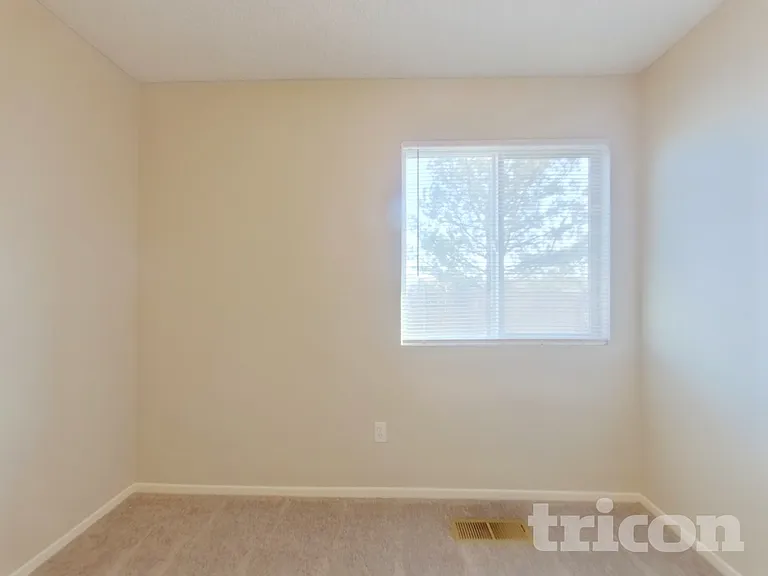 8475 Sopwith Blvd — Photo 14