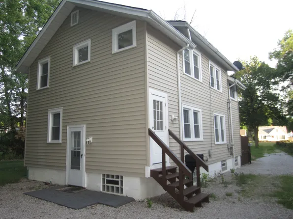 23246 Alexander Rd #Up, North Olmsted, OH 44070