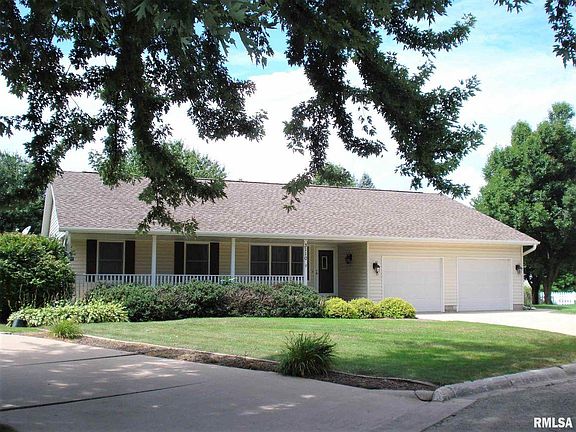 3rd image of 3110 Whitehaven Cir