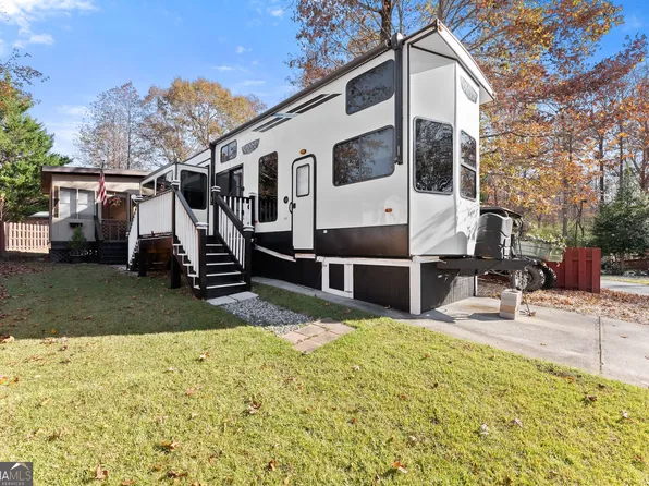 160 Elkmont Trl, Cleveland, GA 30528