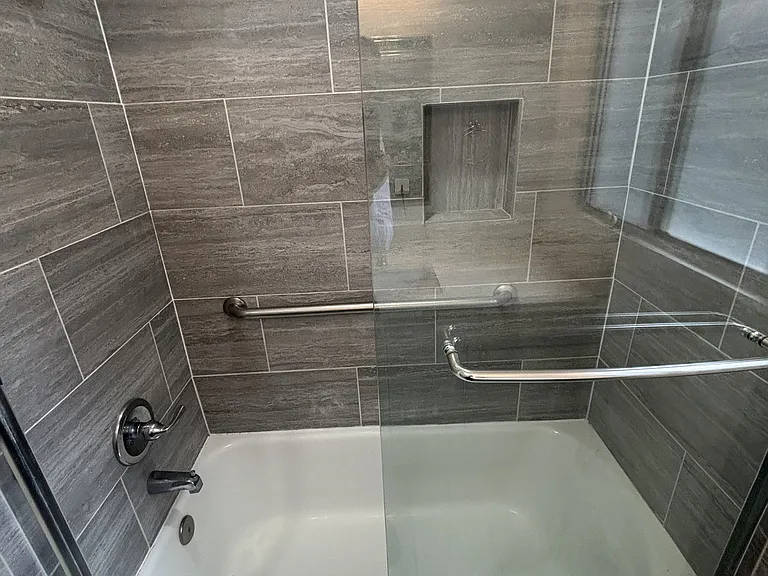 1049 E Ocean Blvd #1 — Photo 10