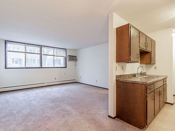 2nd image of 2636 Fremont Ave S APT 101