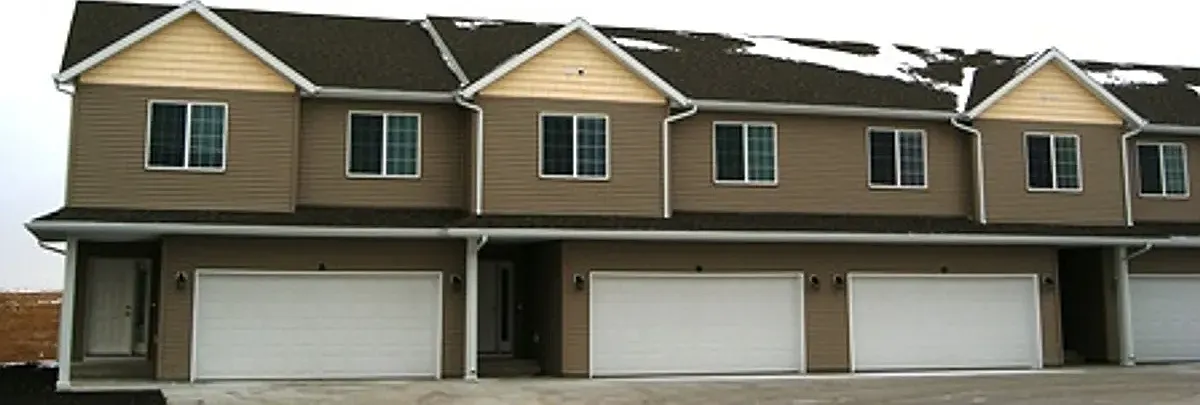 Westport Beach Townhomes — Photo 3