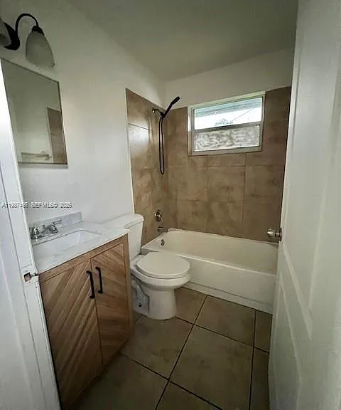 2746 Johnson St #W — Photo 30