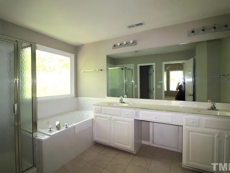 106 Bowers Ln — Photo 11