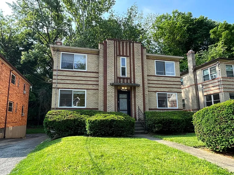 4018 Paxton Ave — Photo 1