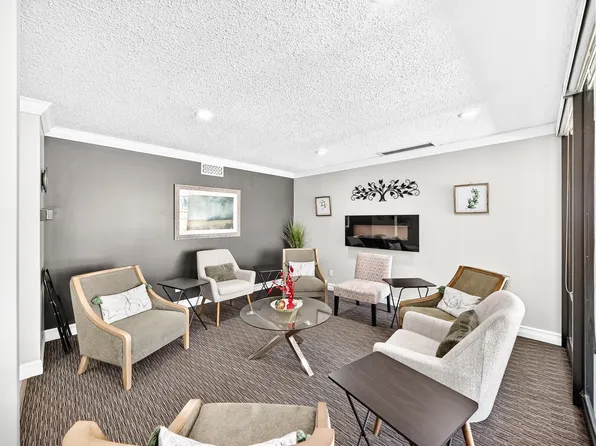 14810 51st Ave NW #401, Edmonton, AB T6H 5G5