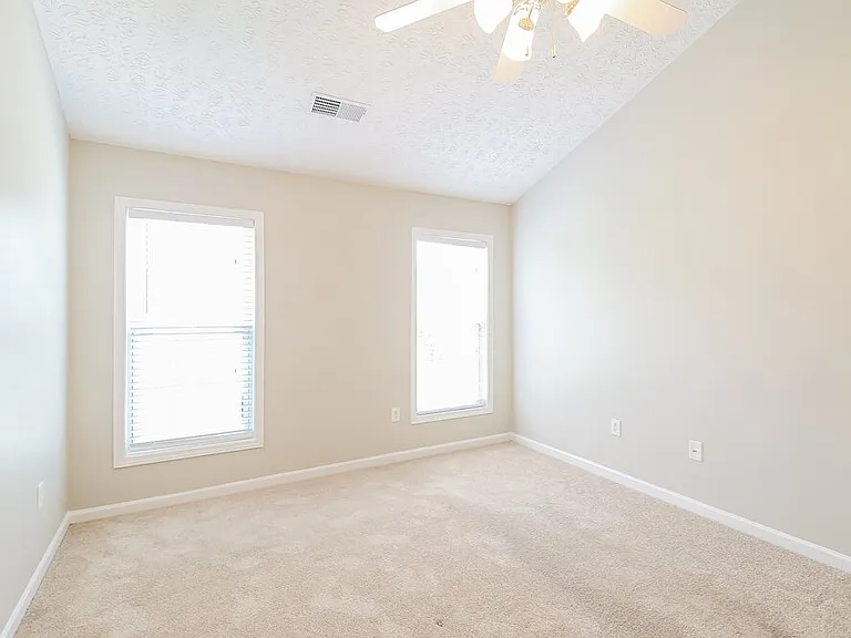 180 Lake Cove Approach — Photo 10