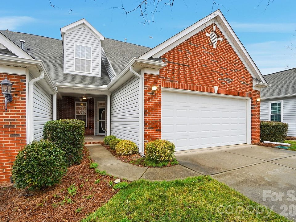 1st image of 284 Garnet Ct